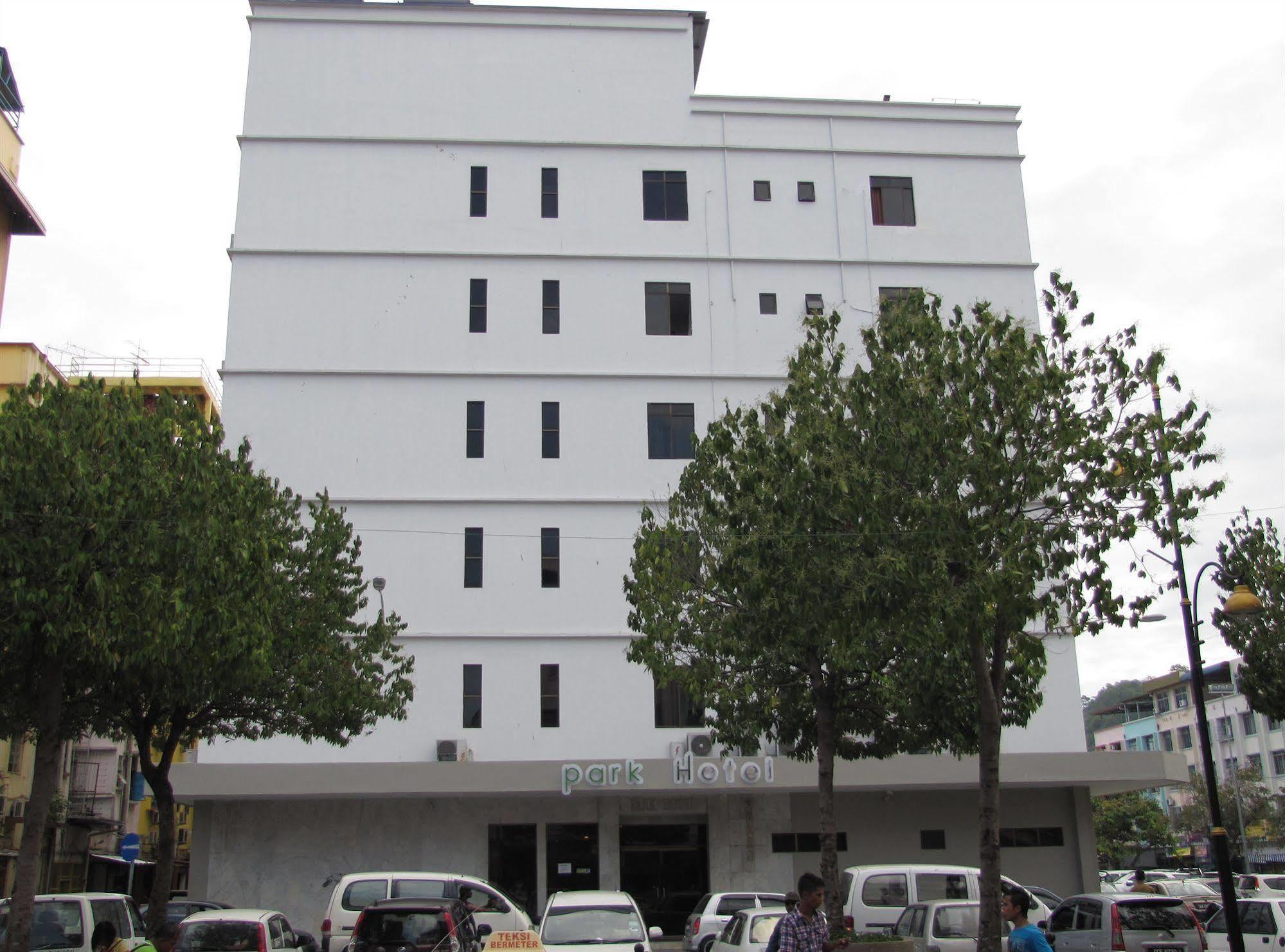 Park Hotel Kota Kinabalu Zewnętrze zdjęcie