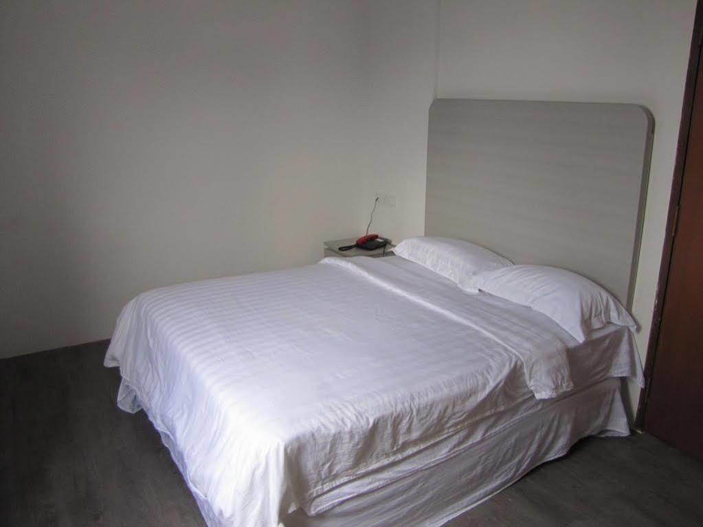 Park Hotel Kota Kinabalu Zewnętrze zdjęcie